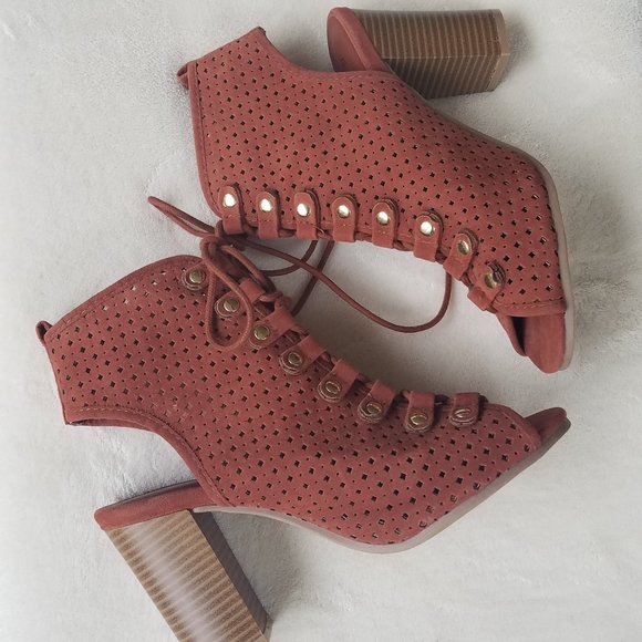 Daytrip Shoes - New! Womens Daytrip Heels Size 7